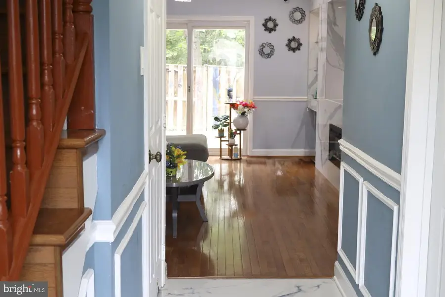 17721 Topfield Dr #5-a, Gaithersburg, MD 20877 - #3