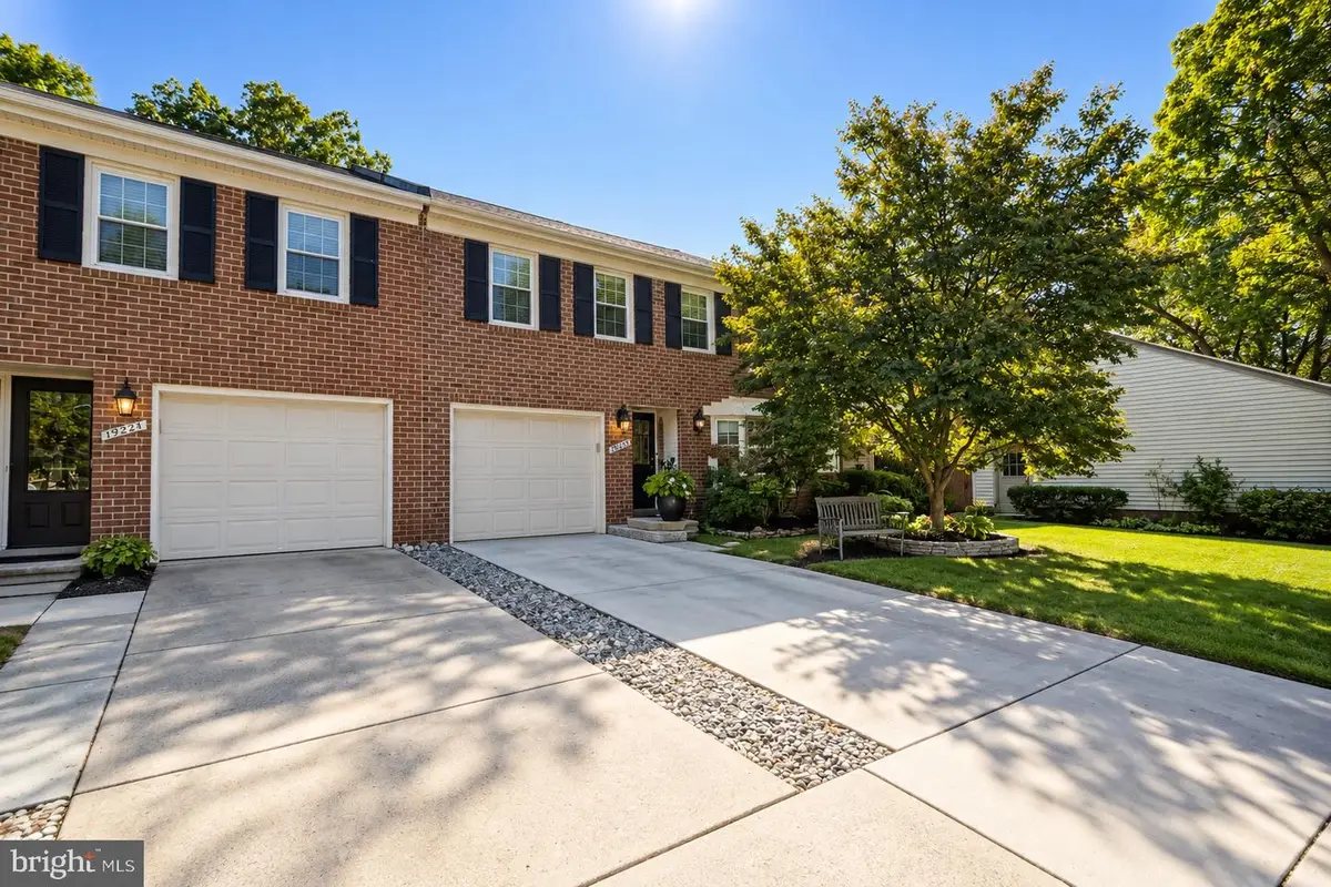 19225 Dunbridge Way, Gaithersburg, MD 20886 - #1
