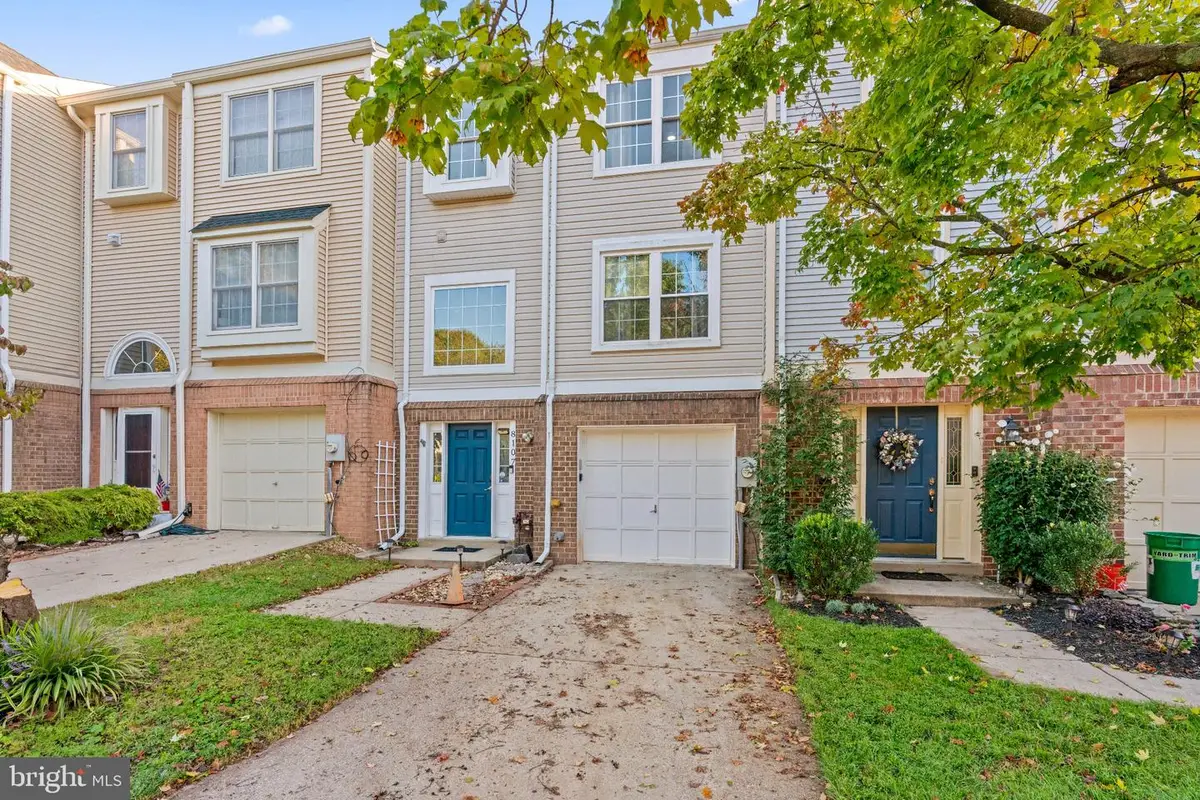 8107 Hallmark Pl E, Gaithersburg, MD 20879 - #1