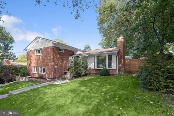 5007 Elsmere Pl, BETHESDA, MD 20814