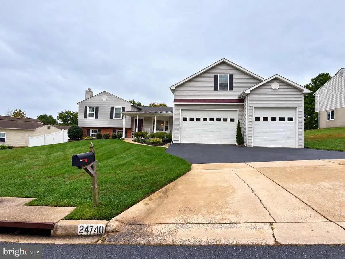 24740 Cutsail Dr, Damascus, MD 20872 - #1