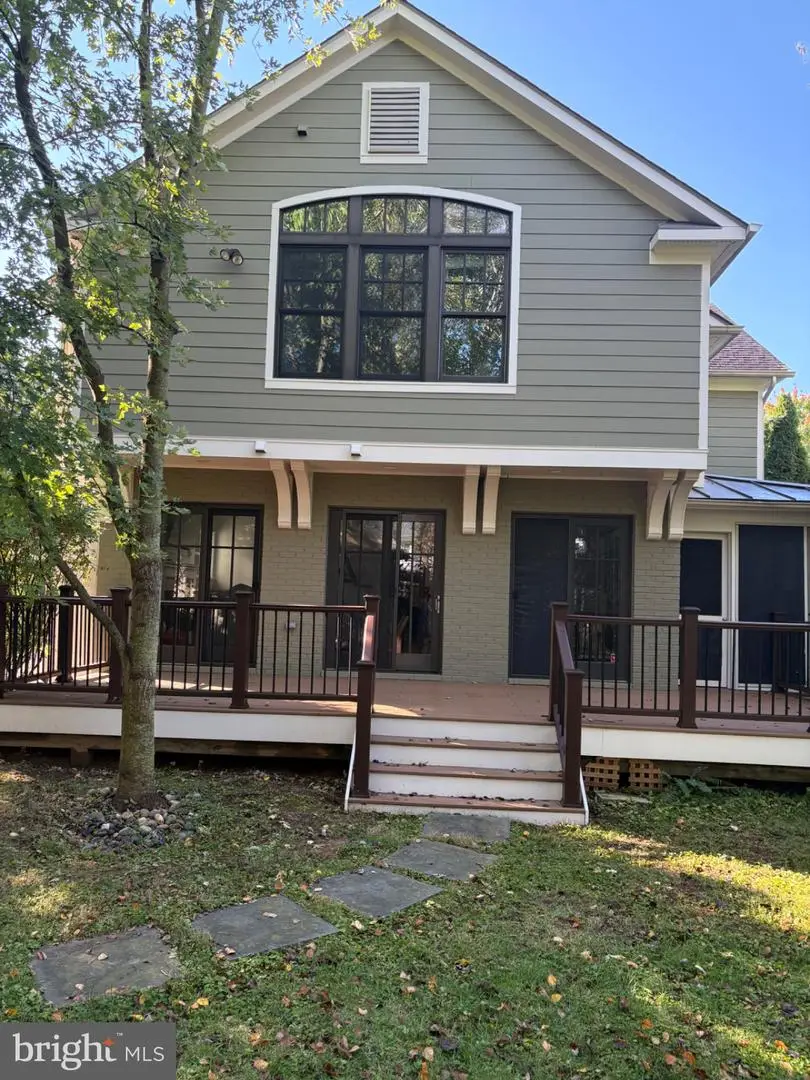 4403 Brookfield Dr, Kensington, MD 20895 - #2