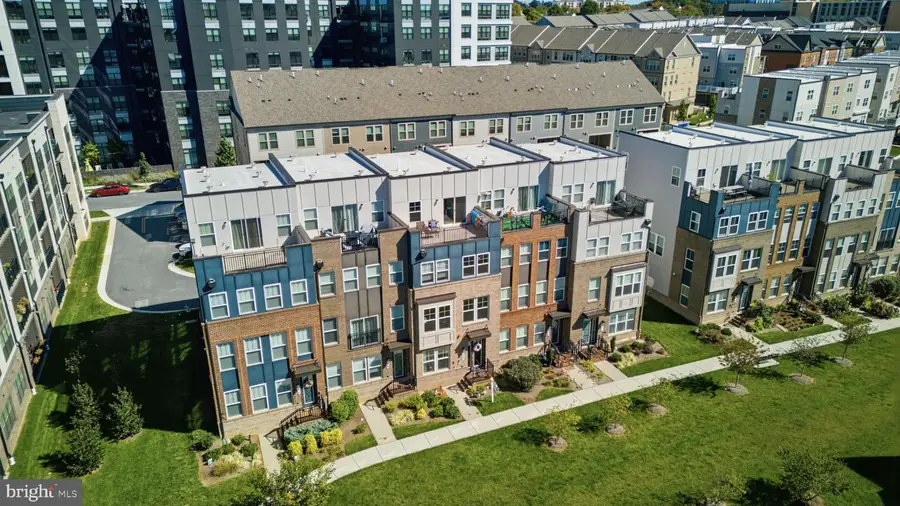 23 Armstrong Pl, Gaithersburg, MD 20878 - #2