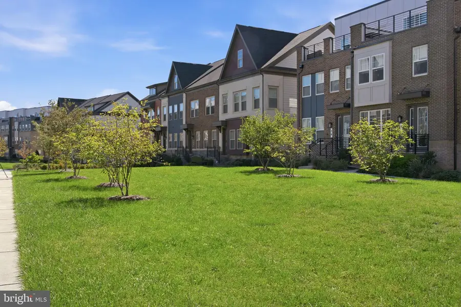 23 Armstrong Pl, Gaithersburg, MD 20878 - #3