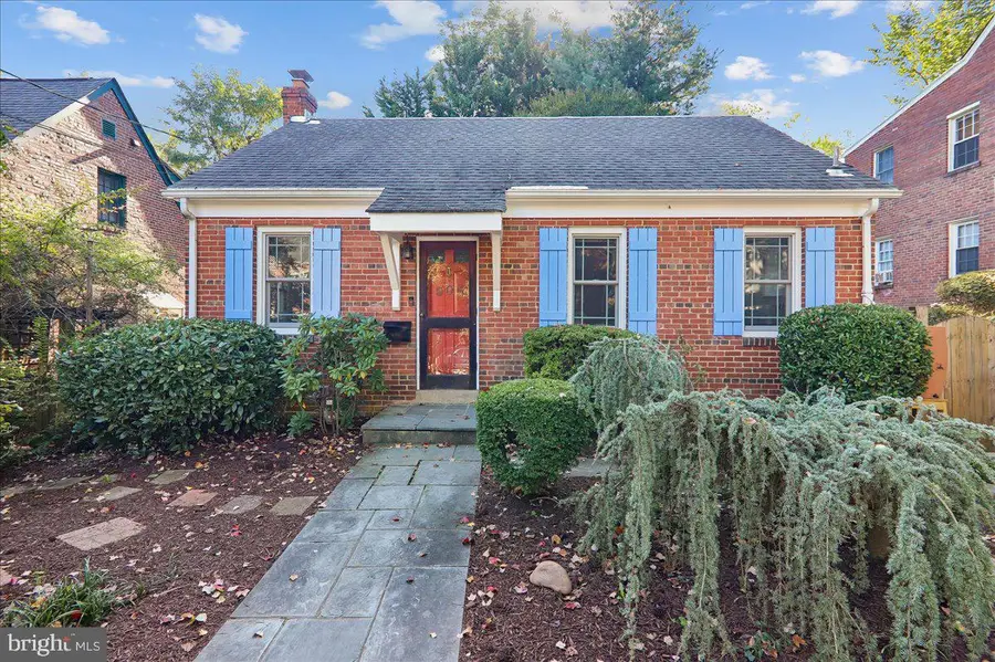905 Erie Ave, Takoma Park, MD 20912 - #2