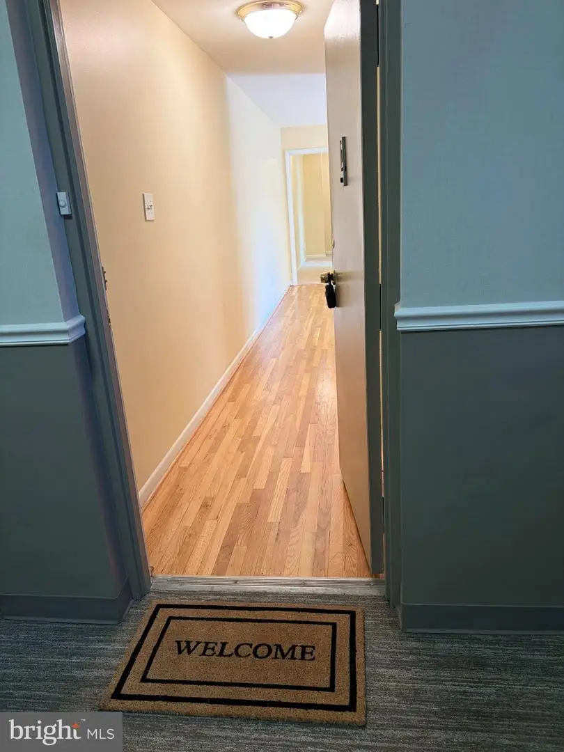 10524 Weymouth St #104, Bethesda, MD 20814 - #2