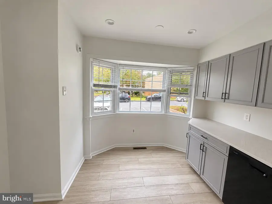 9692 Kanfer Ct, Gaithersburg, MD 20886 - #3