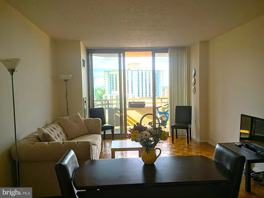 4801 Fairmont Ave #811, Bethesda, MD 20814 - #3