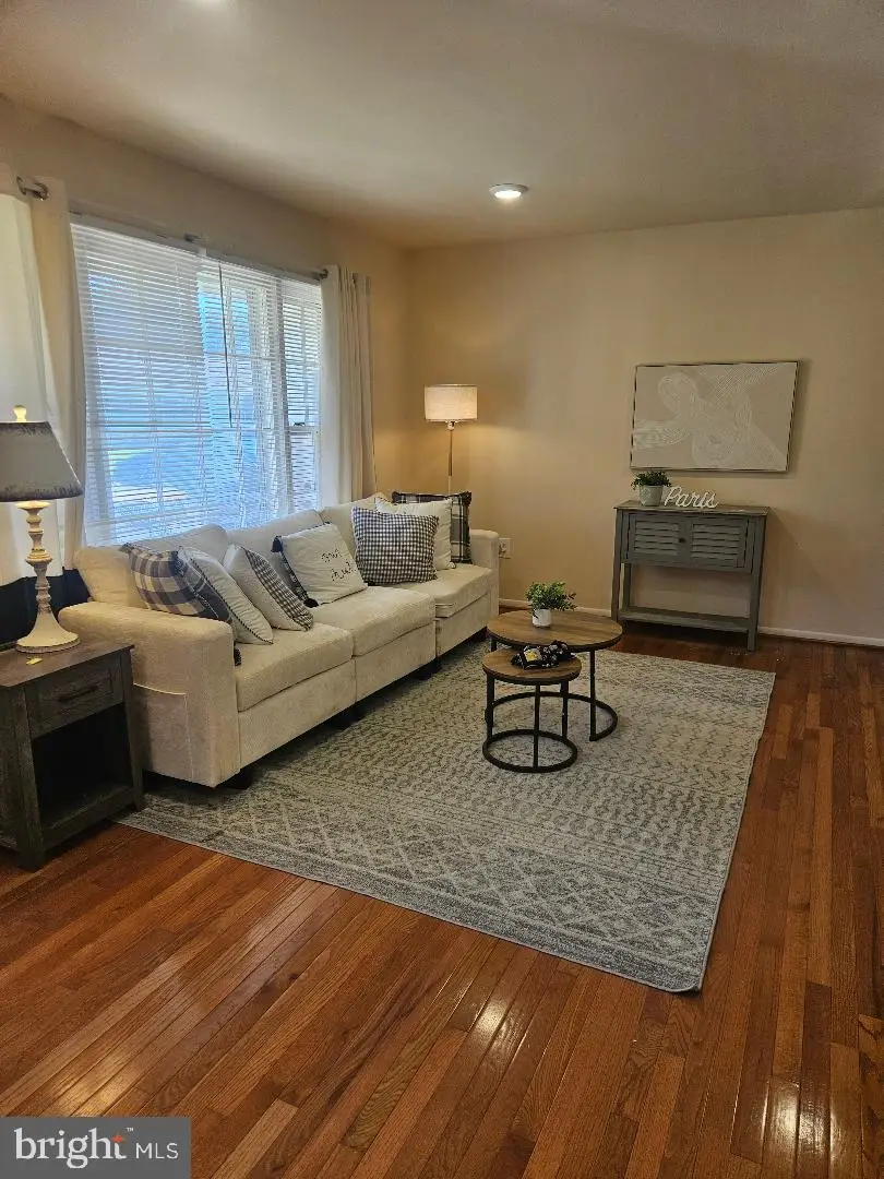 15240 Apricot Ln, Gaithersburg, MD 20878 - #2