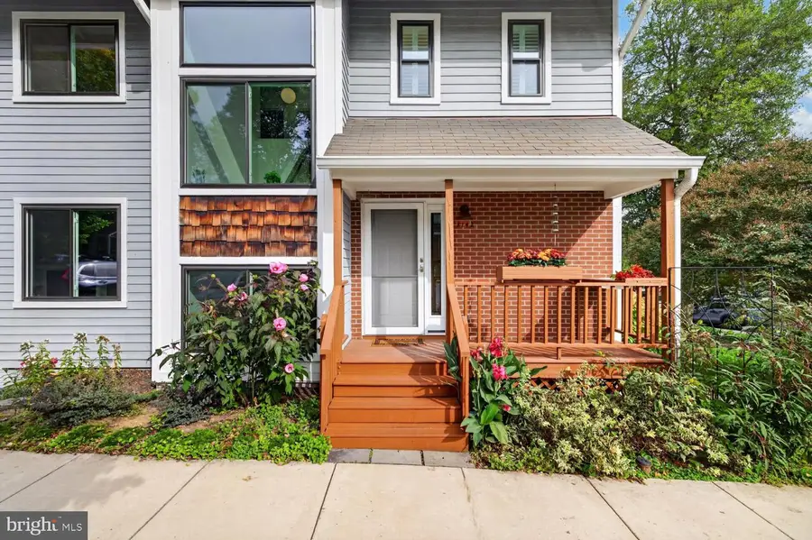 8142 Hartford Ave, Silver Spring, MD 20910 - #2