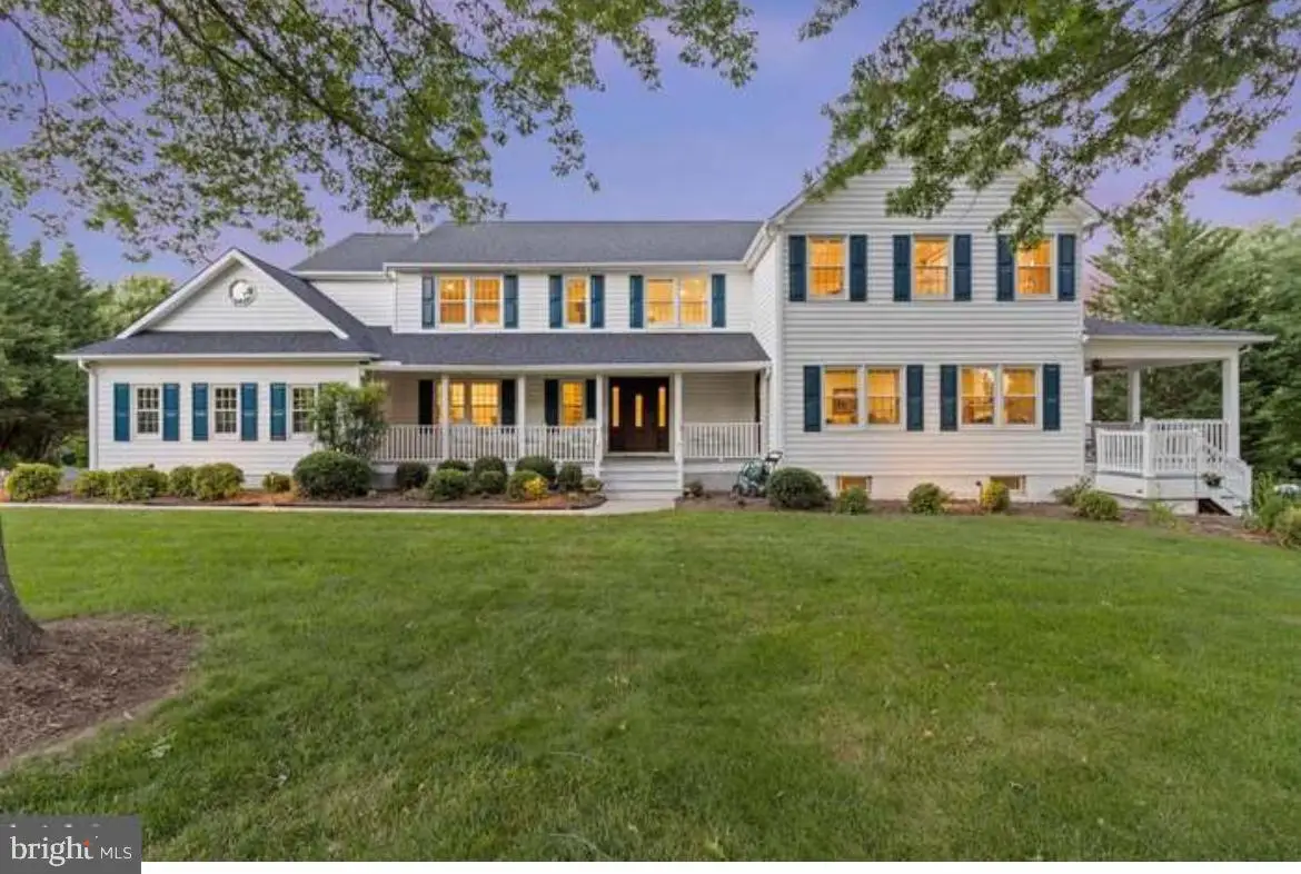 23703 Woodfield Rd, Gaithersburg, MD 20882 - #1