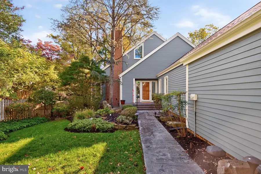 10701 Clermont Ave, Garrett Park, MD 20896 - #2