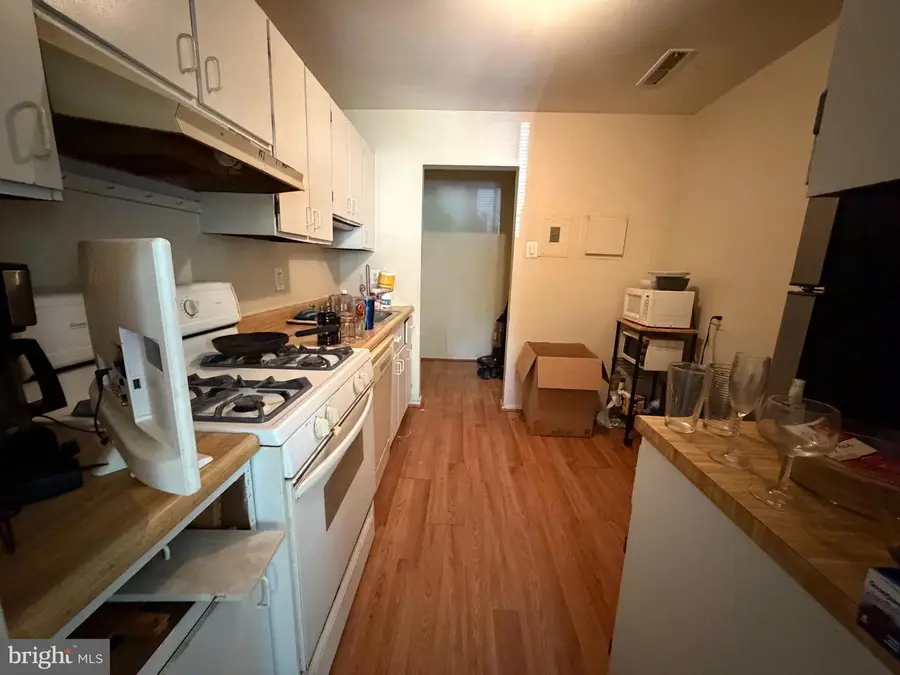 19307 Club House Rd #204, Gaithersburg, MD 20886 - #3