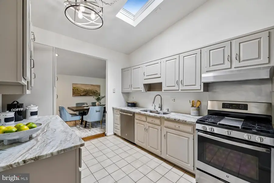 11512 Lockhart Pl, Silver Spring, MD 20902 - #3