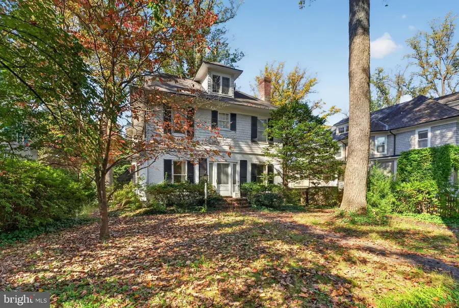 5908 Cedar Pkwy, Chevy Chase, MD 20815 - #3