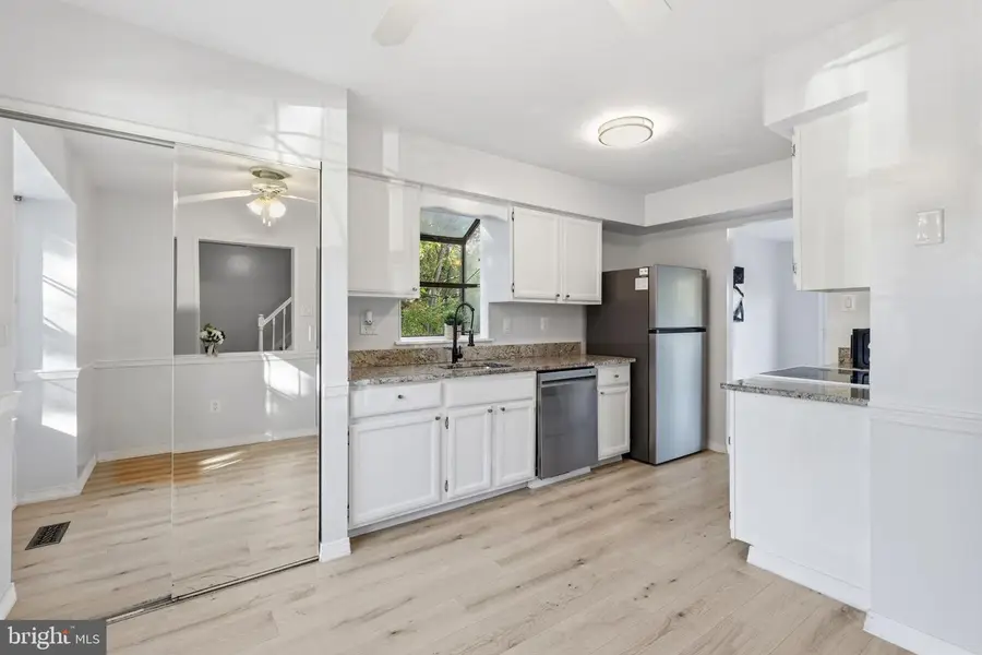 19155 Broadwater Way, Gaithersburg, MD 20879 - #2