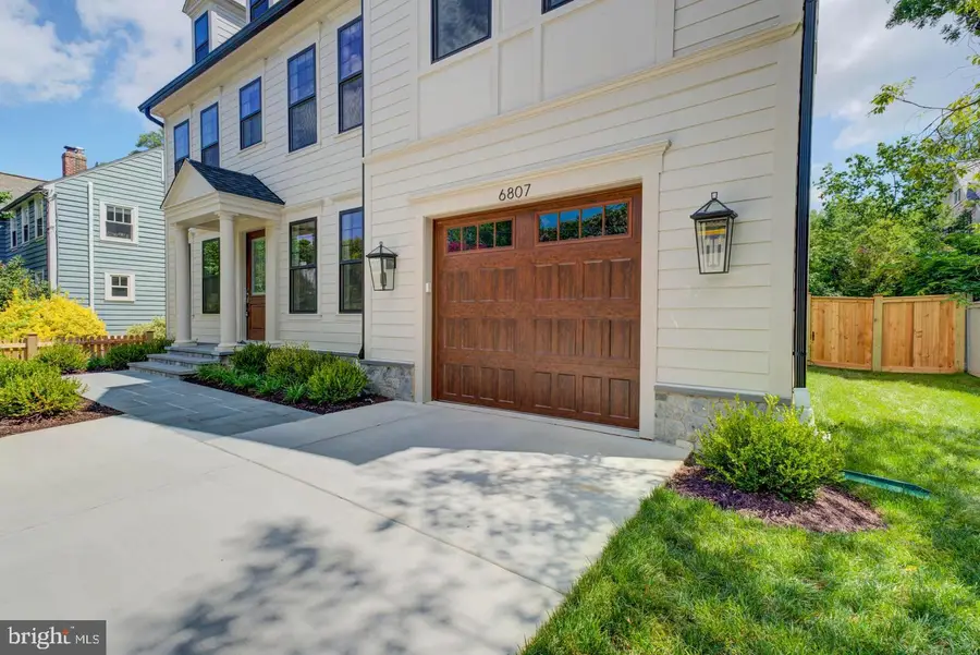 6807 Georgia St, Chevy Chase, MD 20815 - #3