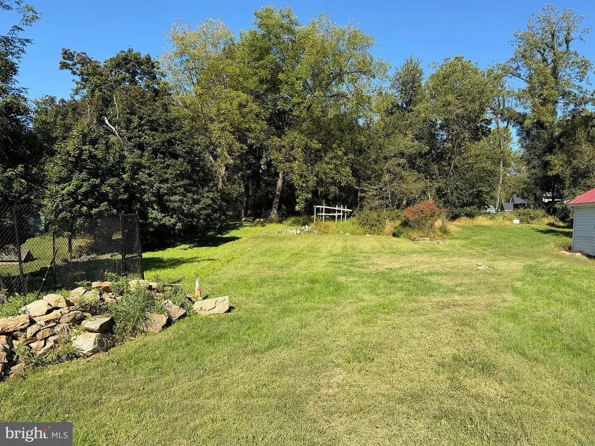 309 Market St, Brookeville, MD 20833 - #1