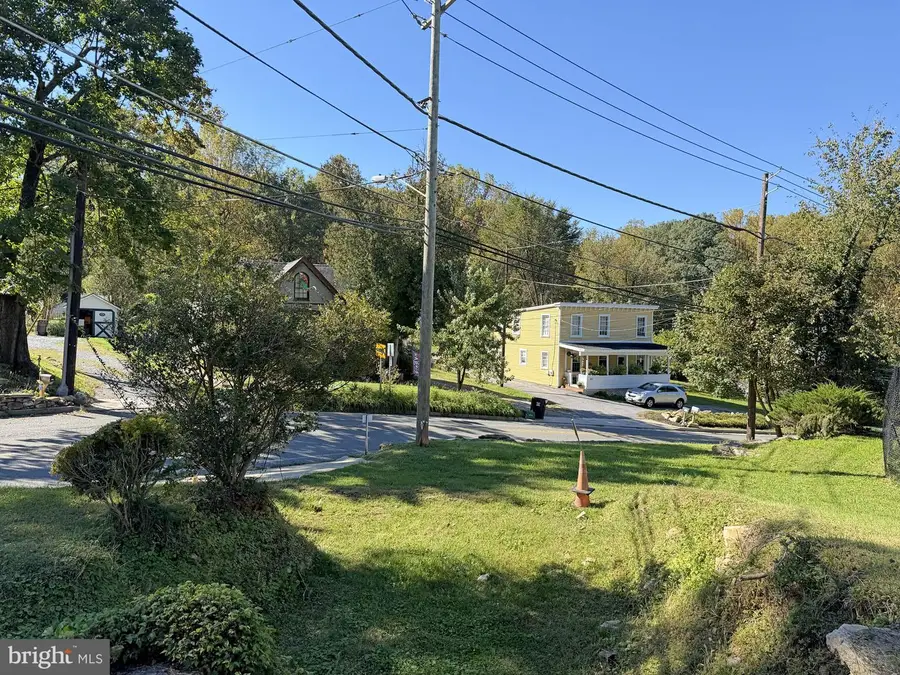 309 Market St, Brookeville, MD 20833 - #3