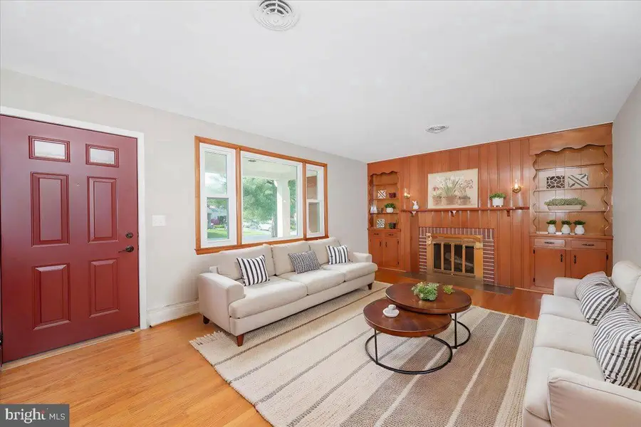 26809 Grace Ct, Damascus, MD 20872 - #3