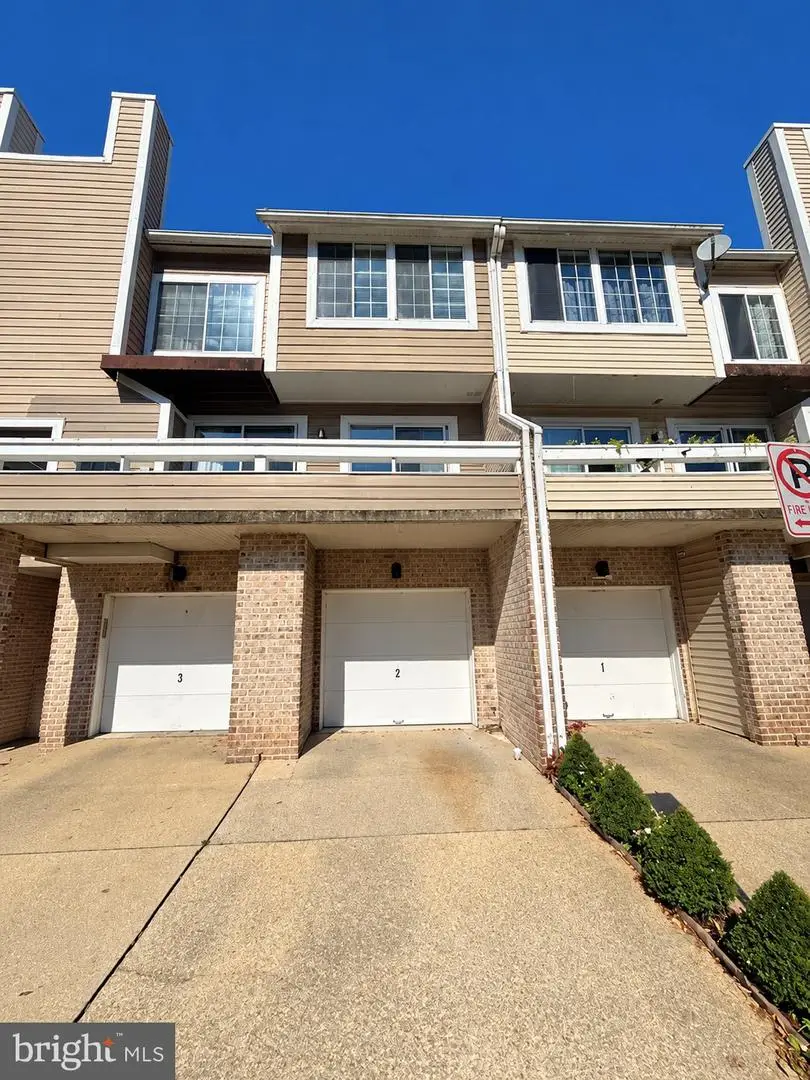 9867 Dockside Ter, Gaithersburg, MD 20886 - #1