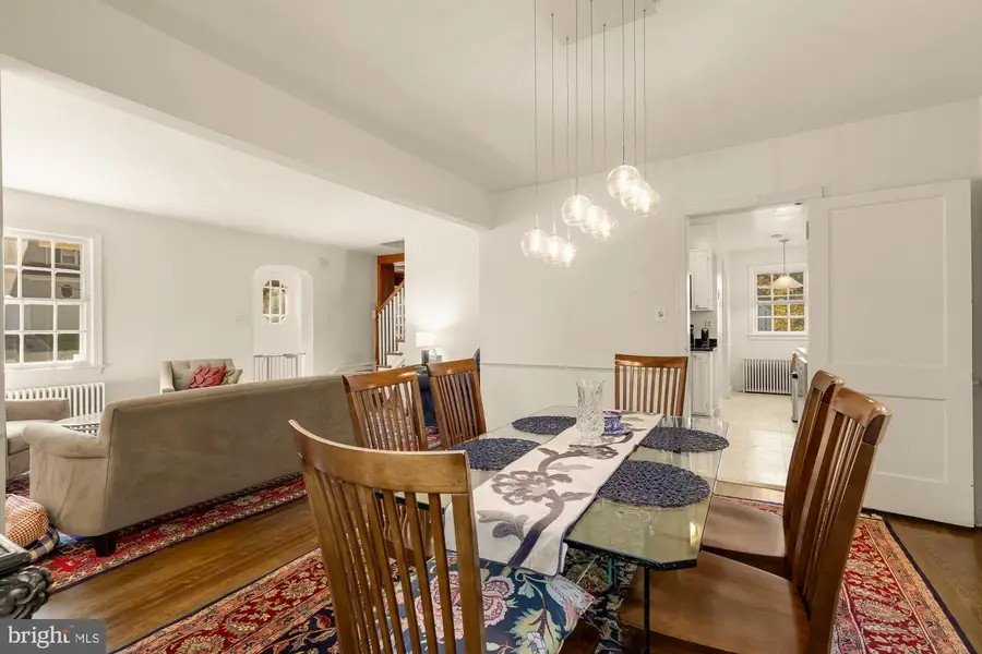 8215 Larry Pl, Chevy Chase, MD 20815 - #3