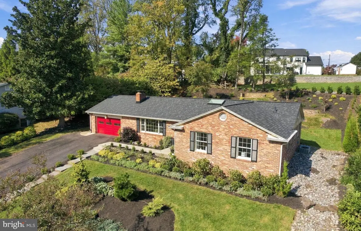 7603 Shadywood Rd, Bethesda, MD 20817 - #1