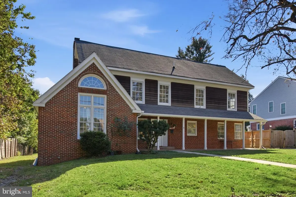 5 Lee St, Gaithersburg, MD 20877 - #1