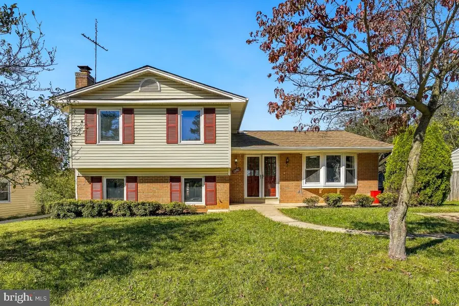 8829 N Westland Dr, Gaithersburg, MD 20877 - #2