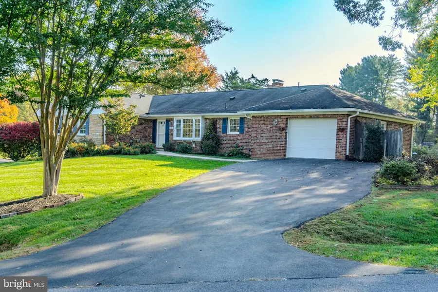4000 Queen Mary Dr, Olney, MD 20832 - #2