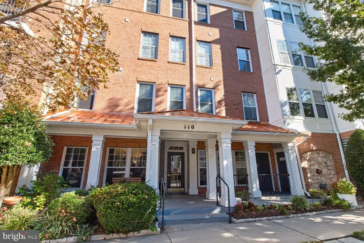 110 Chevy Chase St #101, Gaithersburg, MD 20878 - #1