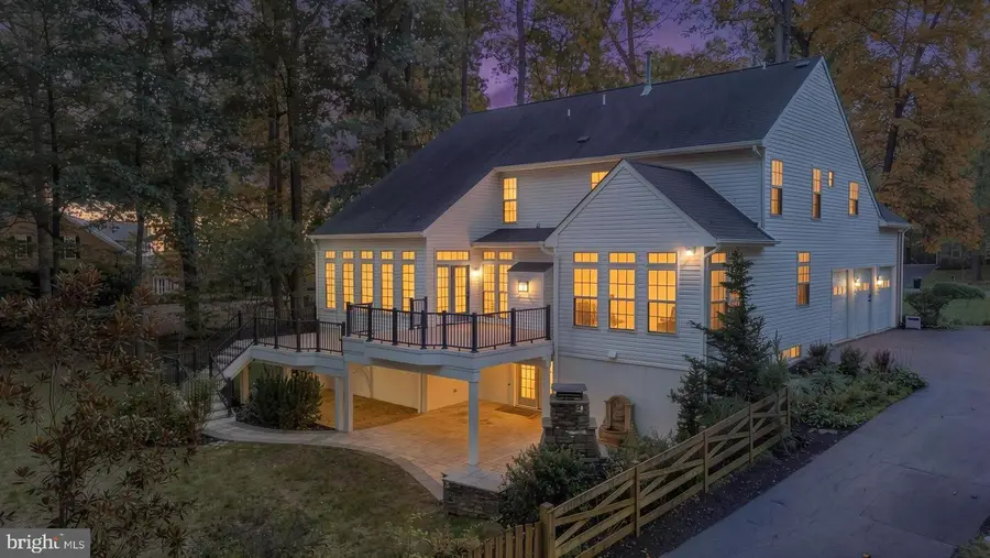 19205 Sherwood Green Way, Gaithersburg, MD 20879 - #2
