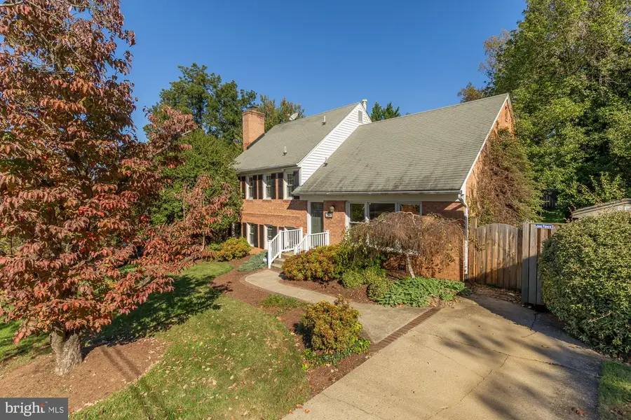 4403 Dresden St, Kensington, MD 20895 - #3