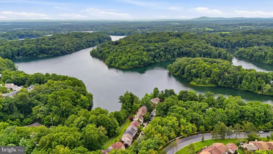 20043 Placid Lake Ter, Germantown, MD 20874 - #2