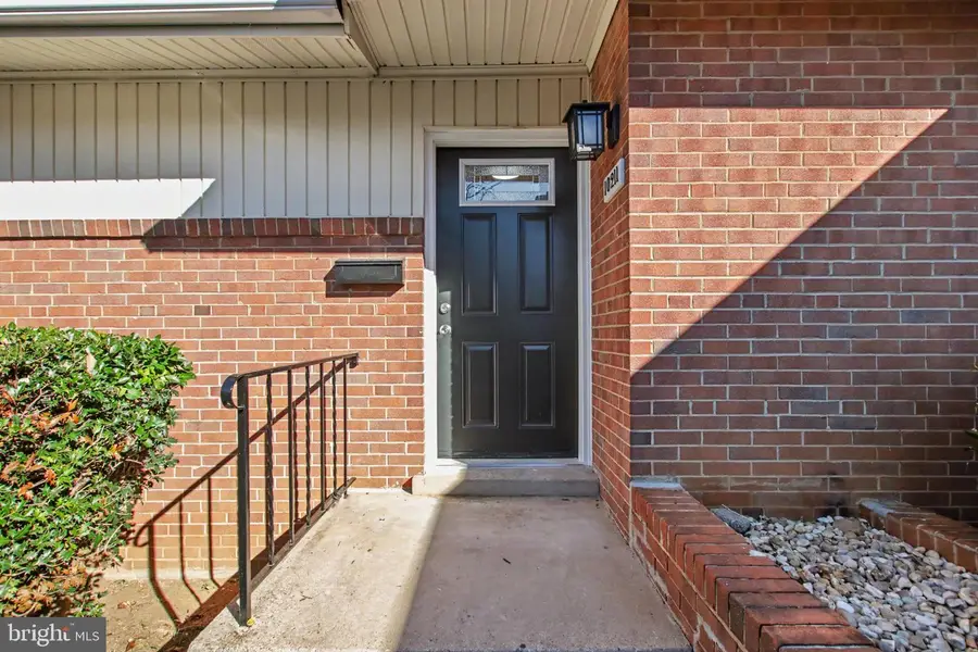 10211 Portland Rd, Silver Spring, MD 20901 - #2