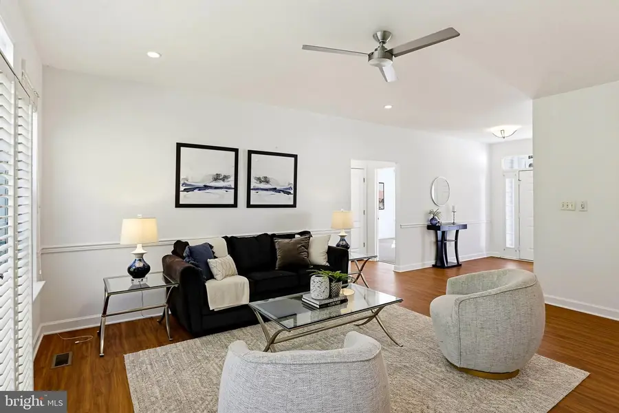 9707 Hickory Spring Ln, Damascus, MD 20872 - #3