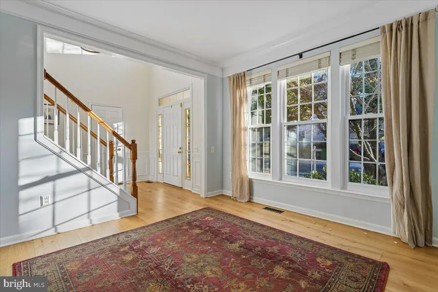 21409 Emerald Dr, Germantown, MD 20876 - #2