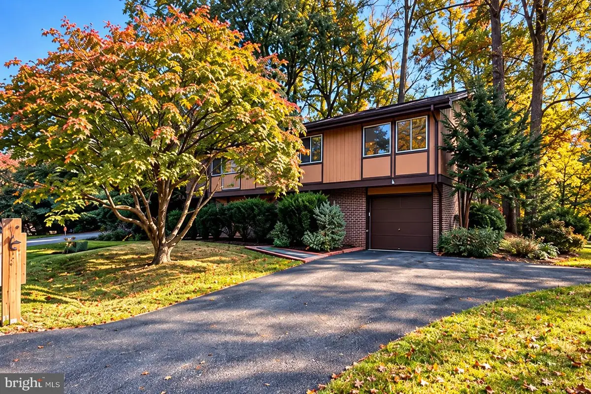 11708 Silent Valley Ln, Gaithersburg, MD 20878 - #1