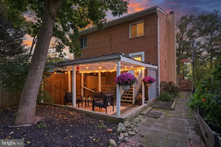 8203 Roanoke Ave, Takoma Park, MD 20912 - #2