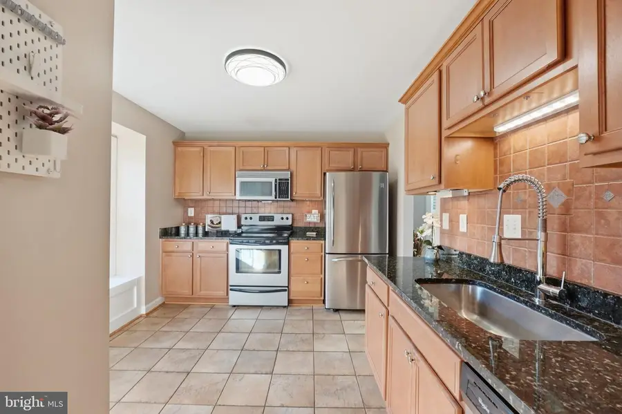 19818 Billings Ct, Gaithersburg, MD 20886 - #3