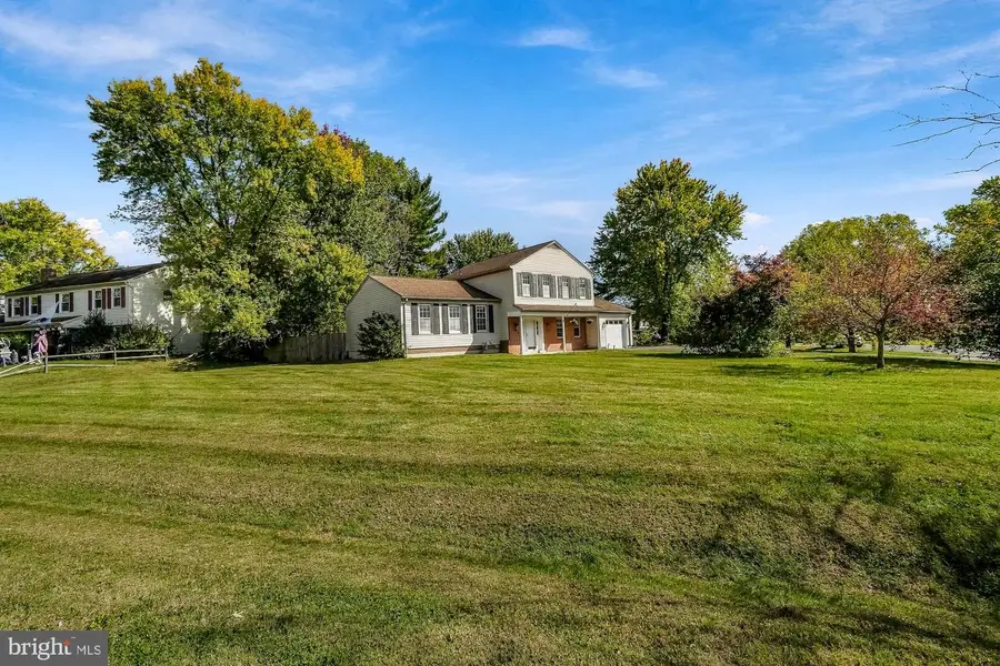 17325 Chiswell Rd, Poolesville, MD 20837 - #2