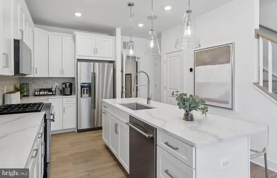 324 Legacy St, Gaithersburg, MD 20878 - #2