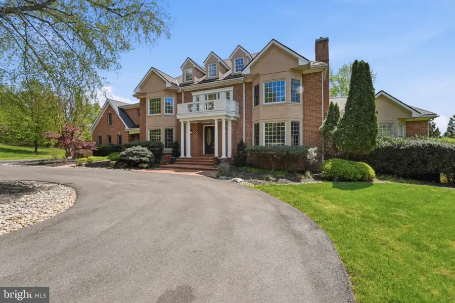 12705 Longwater Dr, Bowie, MD 20721 - #2