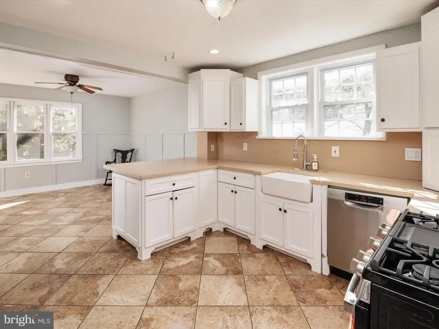 14113 Rectory Ln, Upper Marlboro, MD 20772 - Image #3