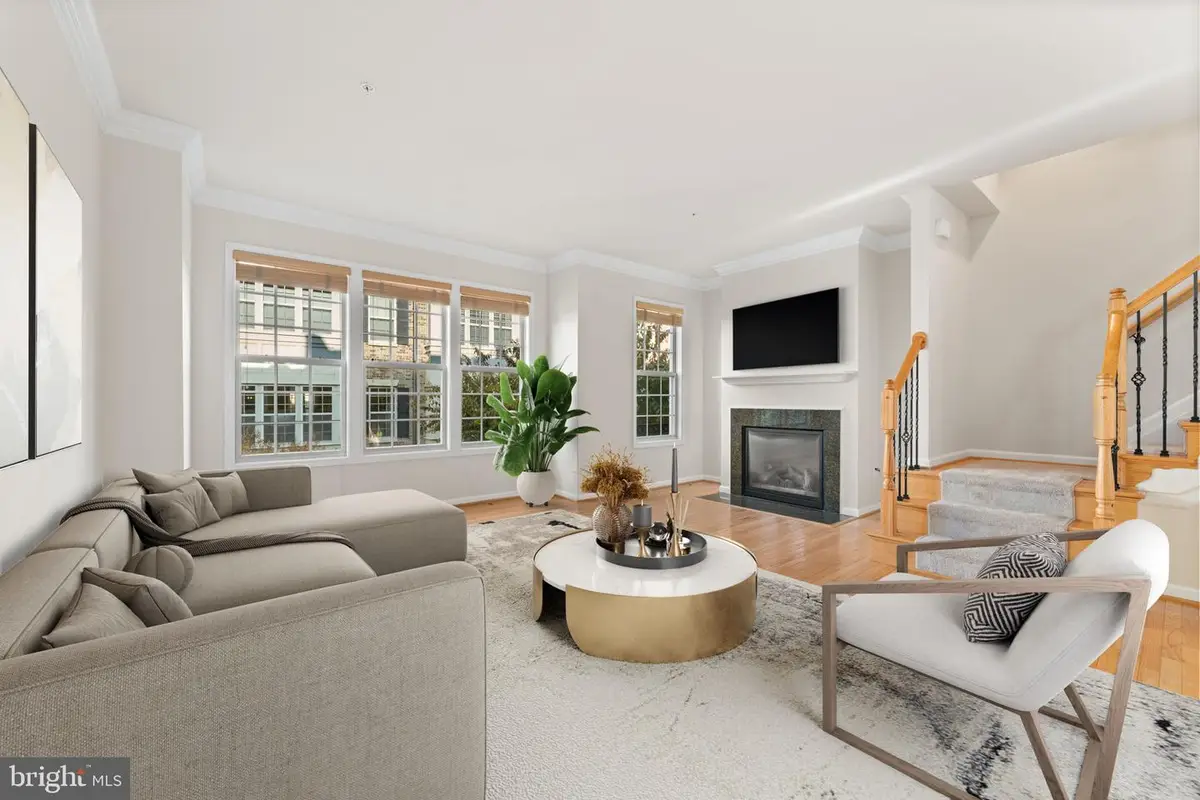 602 Overlook Park Dr, National Harbor, MD 20745 - Image #1