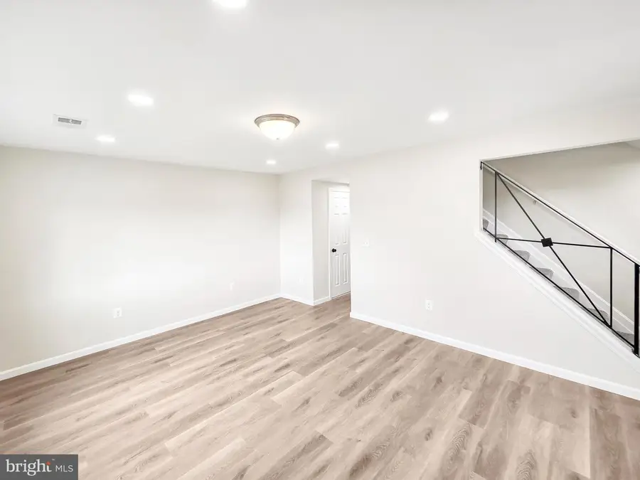 6516 Columbia Park Rd, Landover, MD 20785 - Image #2