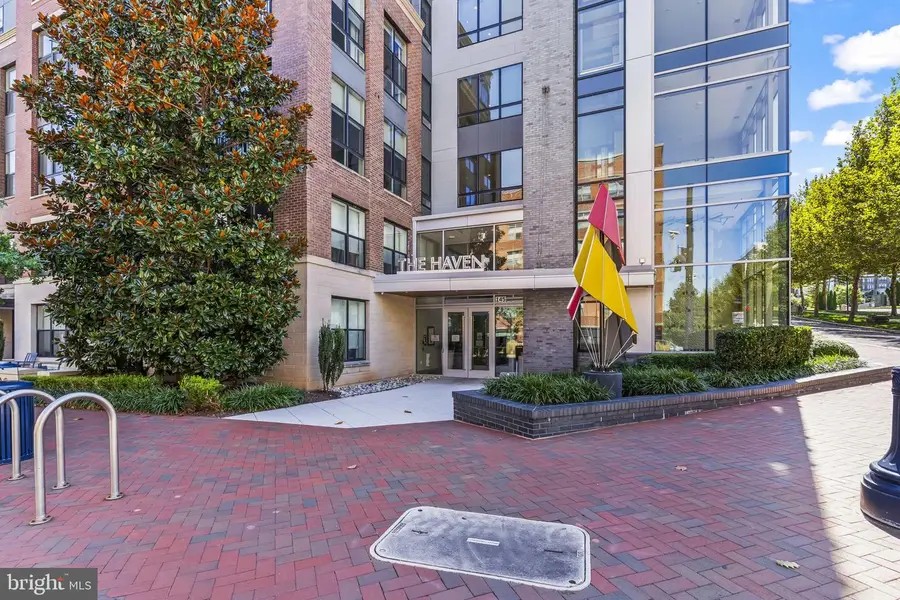 145 Riverhaven Dr #359, Oxon Hill, MD 20745 - Image #2