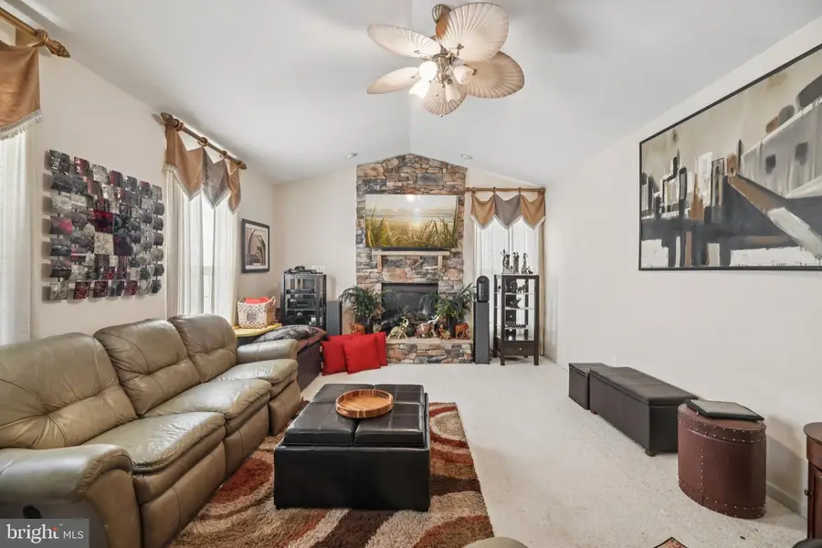 10019 Graystone Dr, Upper Marlboro, MD 20772 - Image #3