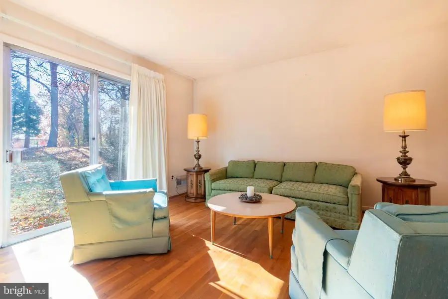 8403 Eureka St, District Heights, MD 20747 - Image #2