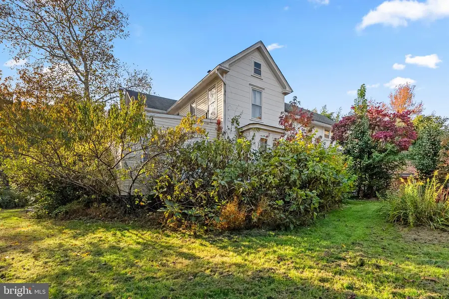 7711 Hillmeade Rd, Bowie, MD 20720 - Image #3